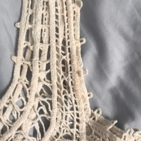 Cream Lace Tank - Picture 4 of 4